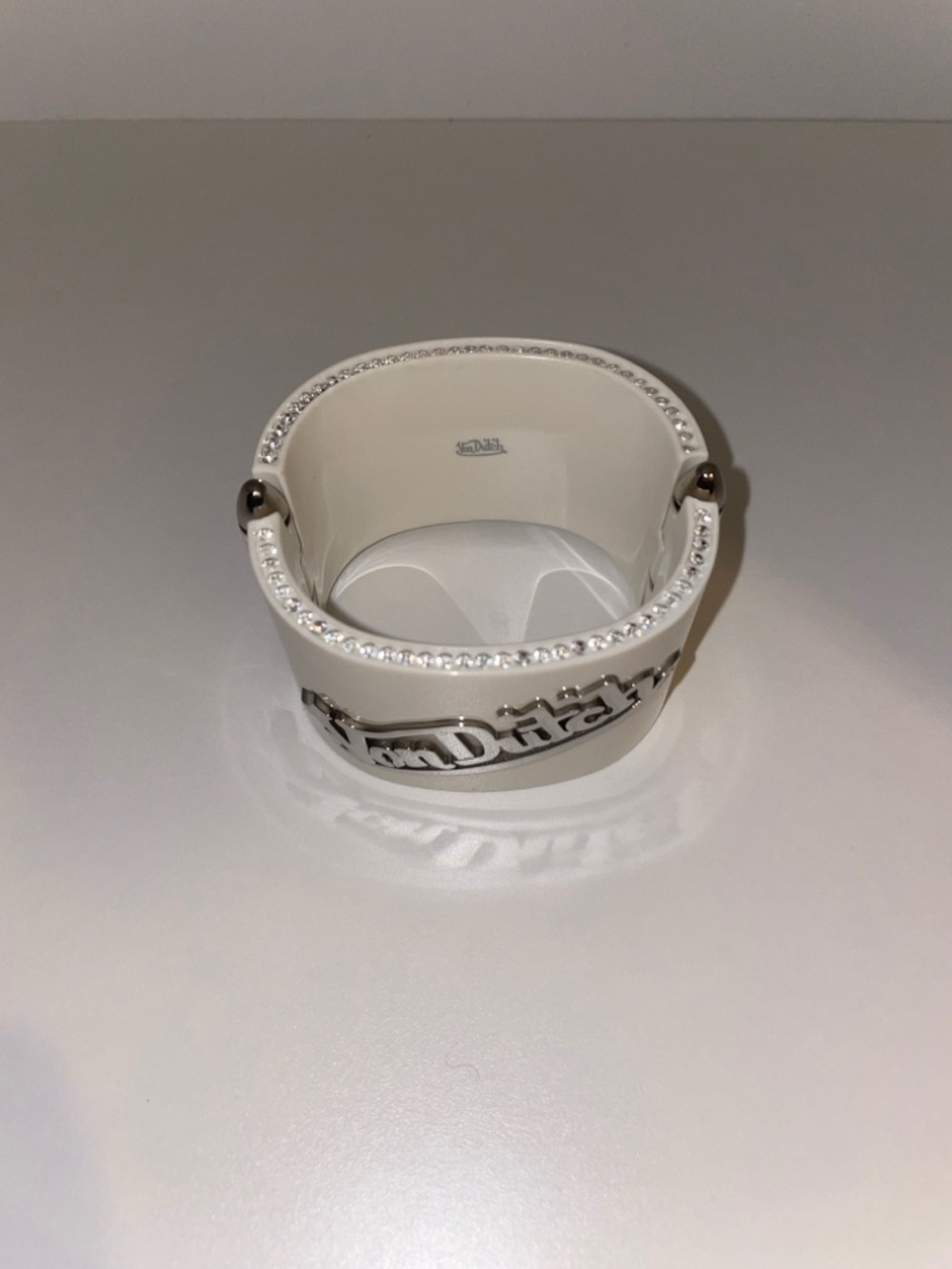 RARE NWOT Von Dutch Cream Cuff Bling Bracelet - Picture 3 of 6